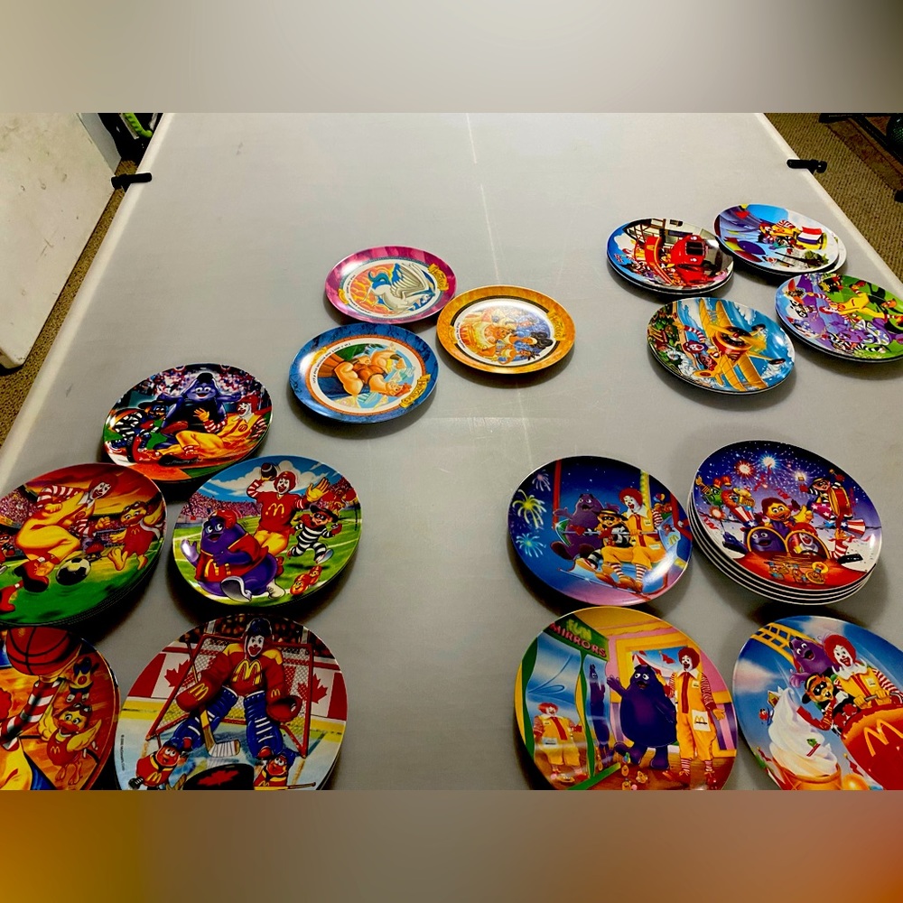 McDonald’s collector plates 31 in Total